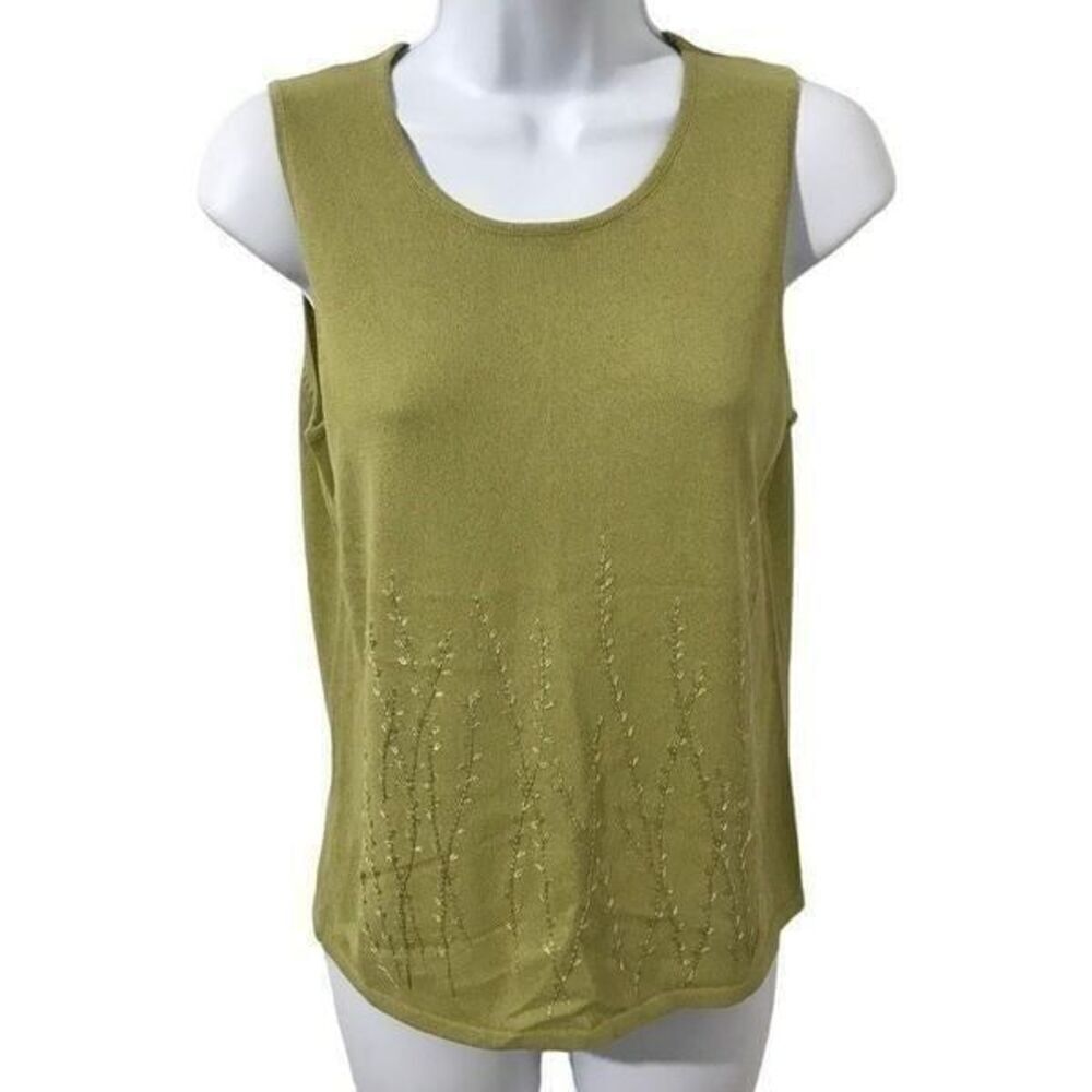 New York and Company. Knit lightweight thin sweater tank top A375